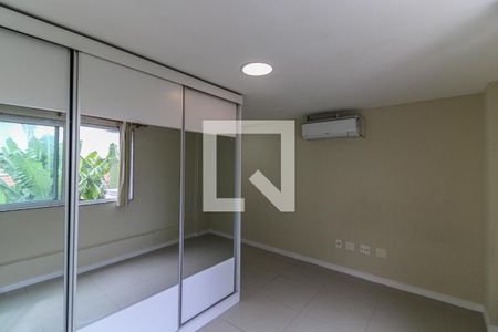 Suíte de apartamento para alugar com 2 quartos, 100m² em Recreio dos Bandeirantes, Rio de Janeiro
