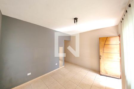 Sala de casa para alugar com 2 quartos, 80m² em Vila Graciosa, São Paulo