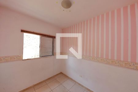 Quarto 1 de casa para alugar com 2 quartos, 80m² em Vila Graciosa, São Paulo