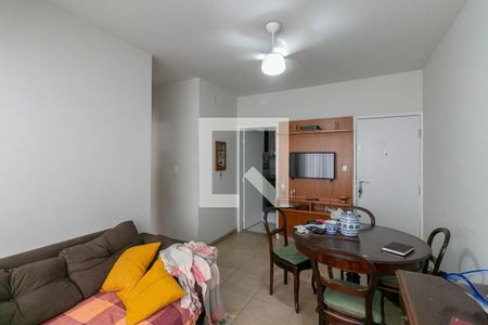 Sala de apartamento para alugar com 2 quartos, 90m² em Estoril, Belo Horizonte