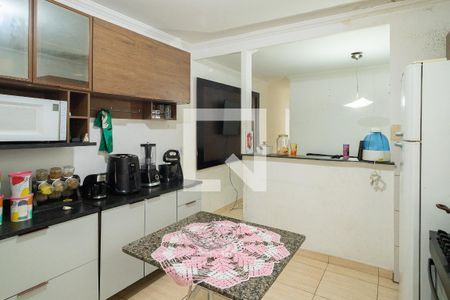 Casa à venda com 278m², 9 quartos e 1 vaga Casa à venda com 278m², 9 quartos e 1 vagaCozinha - Casa 1