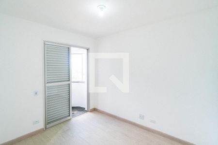 Quarto 1 de apartamento para alugar com 2 quartos, 55m² em Vila Guarani, São Paulo