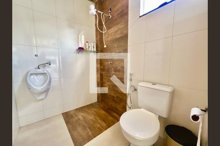 Casa para alugar com 620m², 5 quartos e 10 vagasBanheiro social