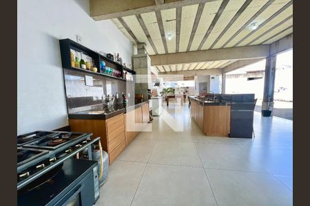 Casa para alugar com 620m², 5 quartos e 10 vagasÁrea comum 