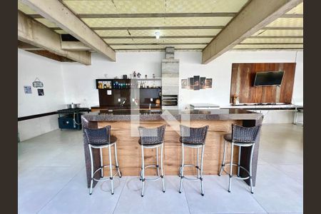 Casa para alugar com 620m², 5 quartos e 10 vagasÁrea comum 