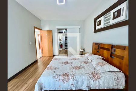 Casa para alugar com 620m², 5 quartos e 10 vagasQuarto