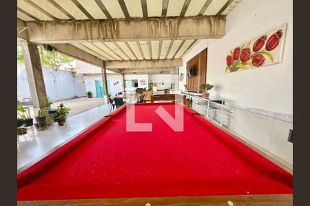 Casa para alugar com 620m², 5 quartos e 10 vagasÁrea comum 