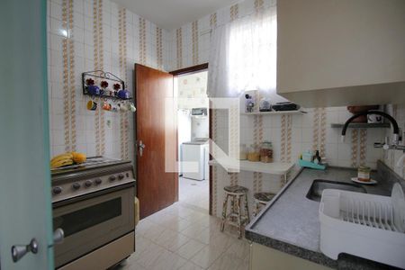 Apartamento à venda com 125m², 3 quartos e 2 vagasCozinha