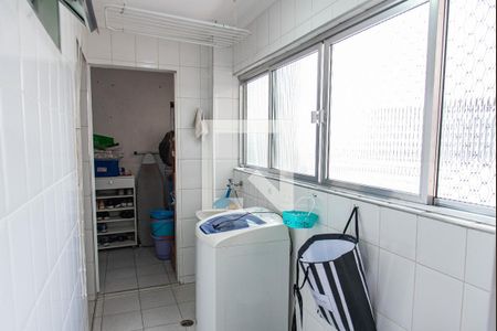 Apartamento à venda com 65m², 2 quartos e 1 vagaÁrea de serviço