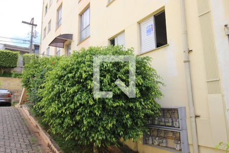 Apartamento à venda com 58m², 2 quartos e 1 vagaJanelo do apartamento no térreo