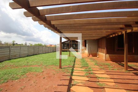 Casa de condomínio à venda com 700m², 4 quartos e 6 vagasÁrea externa