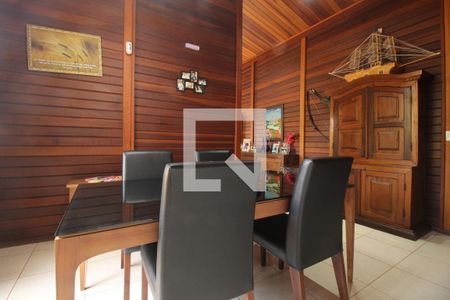 Sala de casa de condomínio à venda com 4 quartos, 700m² em Ville Des Lacs, Nova Lima