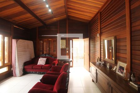 Sala de casa de condomínio à venda com 4 quartos, 700m² em Ville Des Lacs, Nova Lima