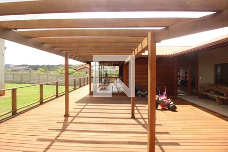 Casa de condomínio à venda com 700m², 4 quartos e 6 vagasÁrea externa