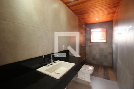 Casa de condomínio à venda com 700m², 4 quartos e 6 vagasBanheiro