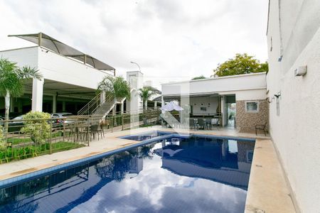 Apartamento à venda com 55m², 2 quartos e 1 vagaÁrea comum - Piscina