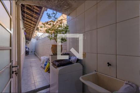 Casa à venda com 137m², 3 quartos e 2 vagasÁrea de Serviço