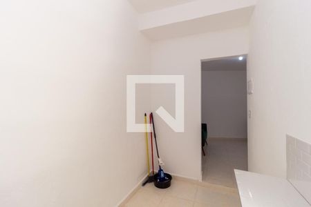 Cozinha de kitnet/studio para alugar com 1 quarto, 28m² em Vila Bertioga, São Paulo