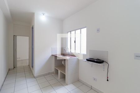 Cozinha de kitnet/studio para alugar com 1 quarto, 35m² em Vila Bertioga, São Paulo