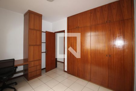 Quarto 1 de casa à venda com 3 quartos, 90m² em João Pinheiro, Belo Horizonte