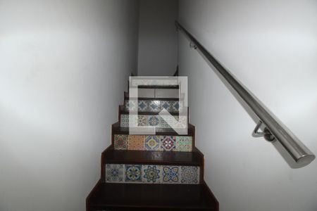 Escada de casa à venda com 3 quartos, 90m² em João Pinheiro, Belo Horizonte