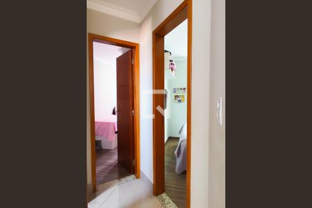 Corredor de apartamento para alugar com 2 quartos, 110m² em Parque Novo Oratório, Santo André