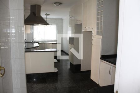 Casa à venda com 4 quartos, 400m² em Jardim Paulista, Barueri