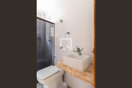 Banheiro de casa para alugar com 1 quarto, 70m² em Vila Carmela I, Guarulhos