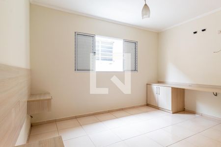 Quarto de casa para alugar com 1 quarto, 70m² em Vila Carmela I, Guarulhos