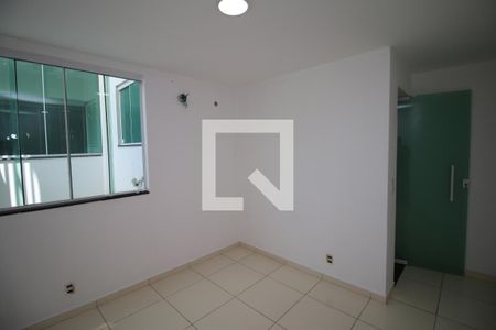 Quarto 1 de apartamento para alugar com 2 quartos, 85m² em Olaria, Rio de Janeiro