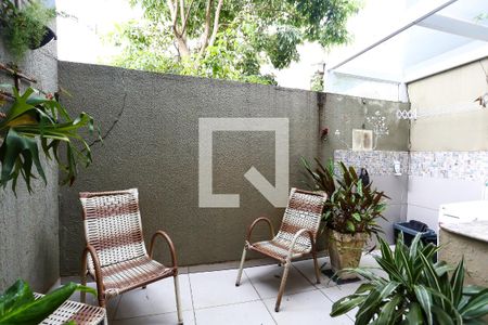 Casa de condomínio à venda com 68m², 2 quartos e 1 vagaÁrea Externa