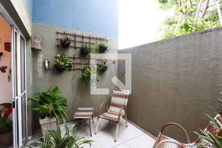 Casa de condomínio à venda com 68m², 2 quartos e 1 vagaÁrea Externa