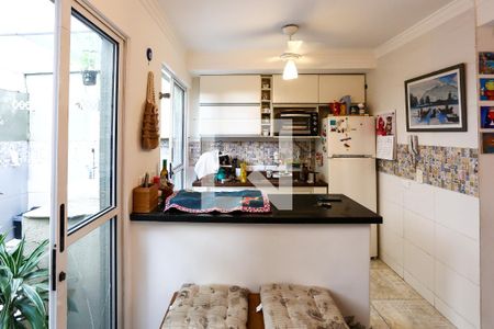 Casa de condomínio à venda com 68m², 2 quartos e 1 vagaCozinha