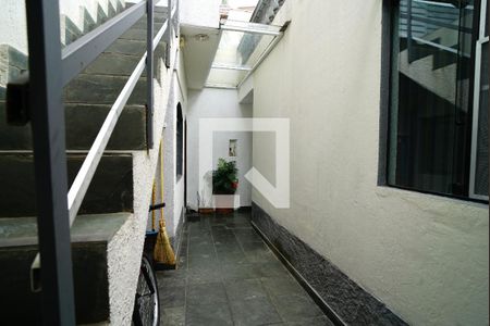 Casa para alugar com 90m², 2 quartos e 1 vagaQuintal