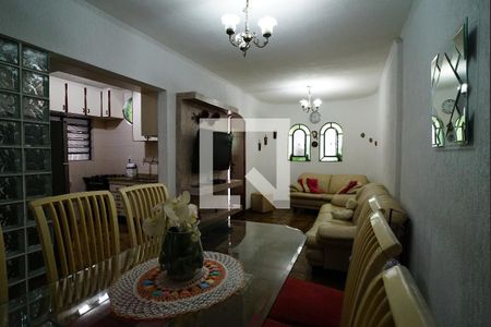 Sala de casa para alugar com 2 quartos, 90m² em Conjunto Residencial Butantã, São Paulo