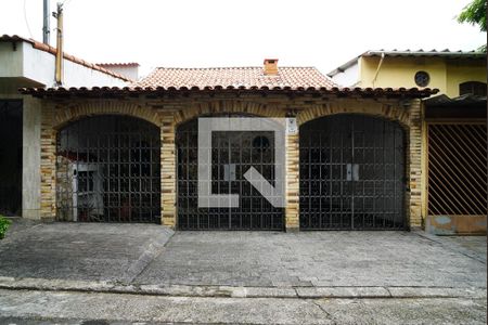 Casa para alugar com 90m², 2 quartos e 1 vagaFachada