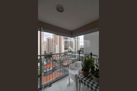Apartamento à venda com 50m², 2 quartos e 1 vaga Apartamento à venda com 50m², 2 quartos e 1 vagaVaranda