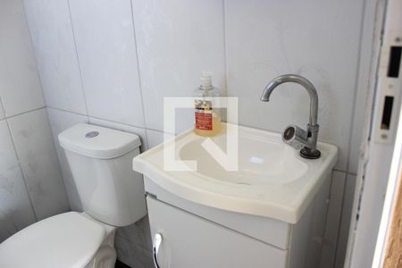 Banheiro de casa para alugar com 1 quarto, 45m² em Vila Pedro Moreira, Guarulhos