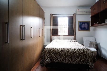 Casa à venda com 175m², 4 quartos e 2 vagasQuarto 2