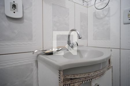 Casa à venda com 175m², 4 quartos e 2 vagasBanheiro 2