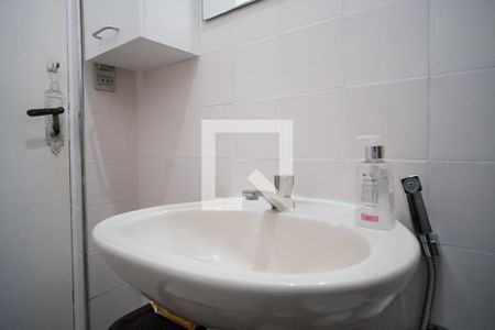 Casa à venda com 175m², 4 quartos e 2 vagasBanheiro 3