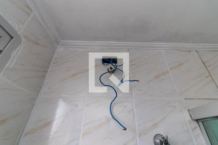 Apartamento para alugar com 44m², 2 quartos e 1 vagaDetalhe do banheiro