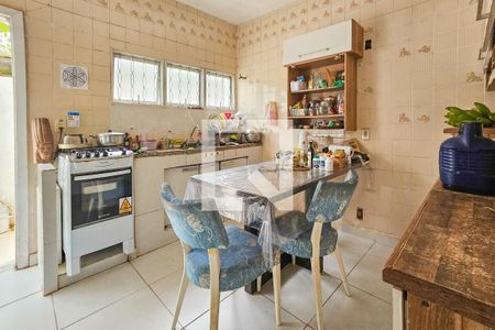 Casa para alugar com 480m², 4 quartos e 4 vagasCozinha