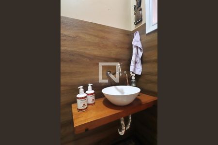 Casa à venda com 95m², 3 quartos e 2 vagasLavabo