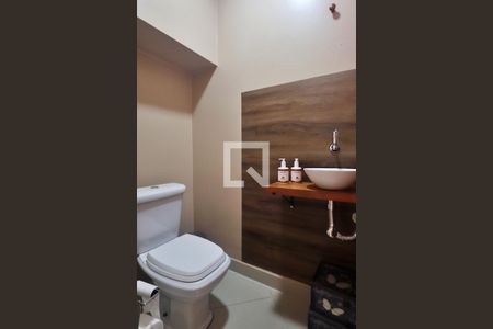 Casa à venda com 95m², 3 quartos e 2 vagasLavabo