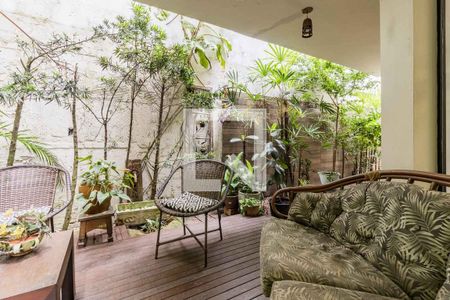 Varanda de casa de condomínio à venda com 3 quartos, 325m² em Boa Vista, Porto Alegre