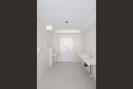Cozinha de apartamento para alugar com 1 quarto, 26m² em Vila Claudia, São Paulo