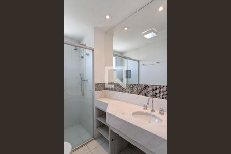 Apartamento para alugar com 130m², 3 quartos e 2 vagas Apartamento para alugar com 130m², 3 quartos e 2 vagasBanheiro da suíte 1