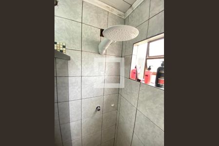 Casa à venda com 240m², 2 quartos e 2 vagasBanheiro