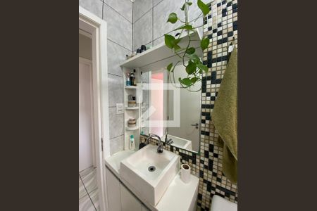 Casa à venda com 240m², 2 quartos e 2 vagasBanheiro